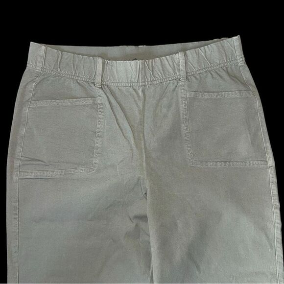 AnyBody Regular All-Stretch Twill Straight Leg Ankle Green Pants Size Medium - Picture 5 of 10